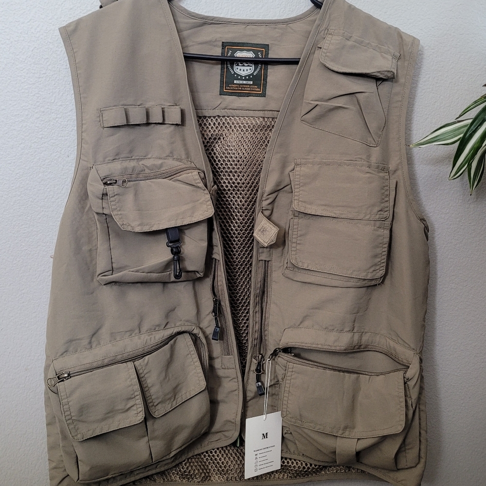 NWT Fishing vest